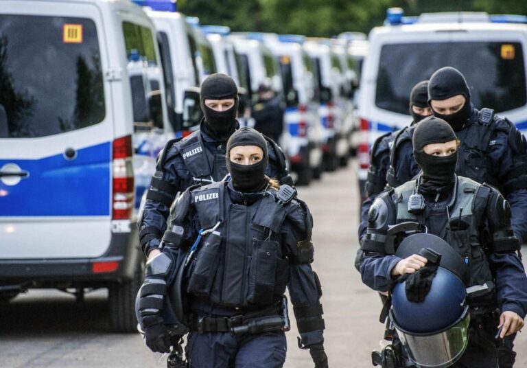 policia-alemania-k7md-u230976842759hsh-1200x840@rc4025606253631603197.